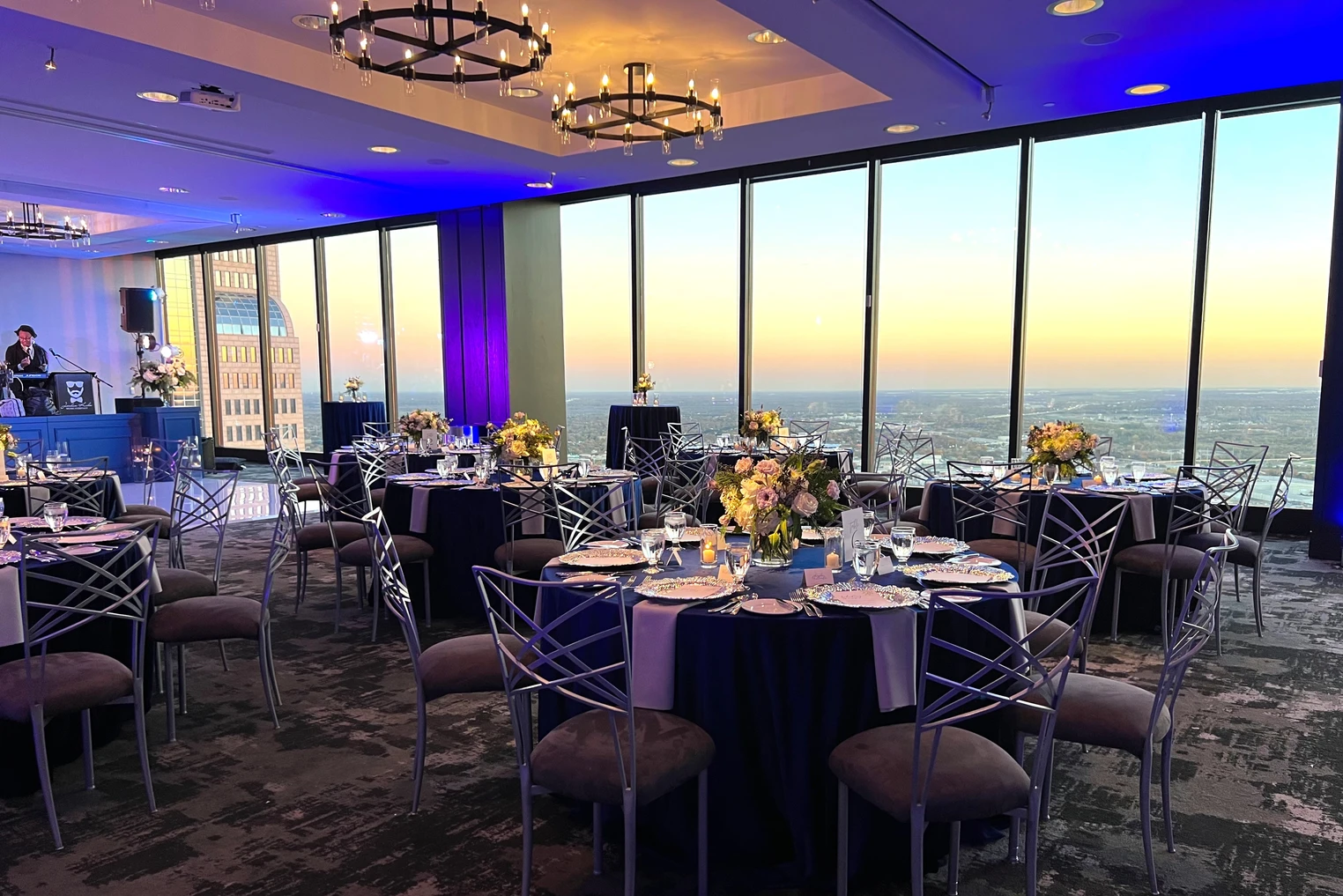 48th Floor Tower Club - Photo 5